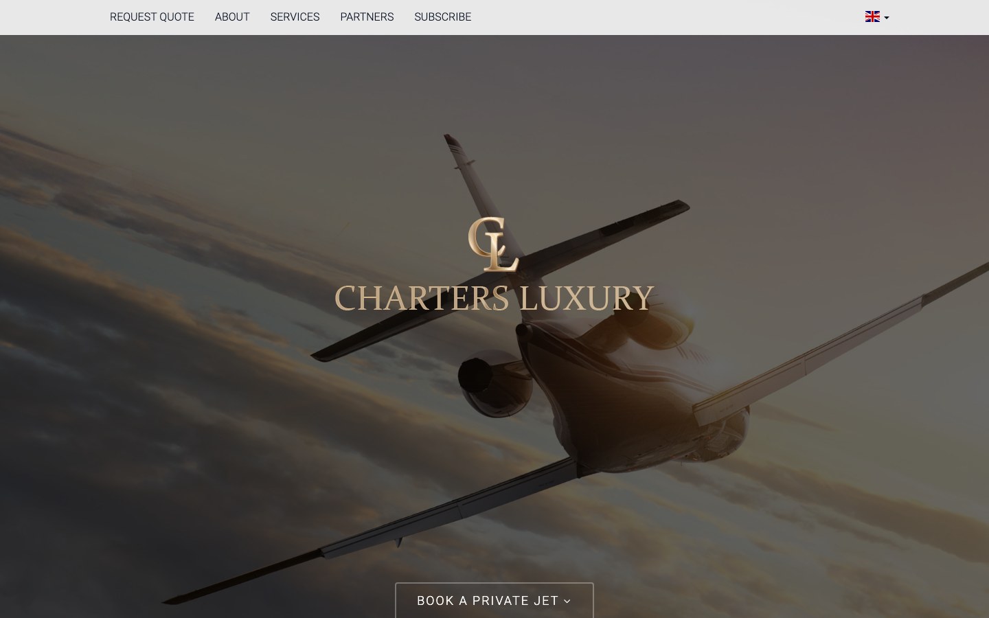 Главная chartersluxury.com: «Charters Luxury», «Book a private jet»